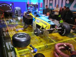 TN_Mondial_2004_F1_Renault_R24_1